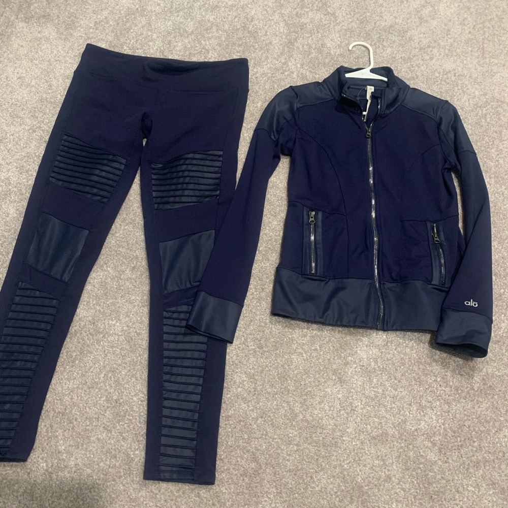 Alo Yoga Set